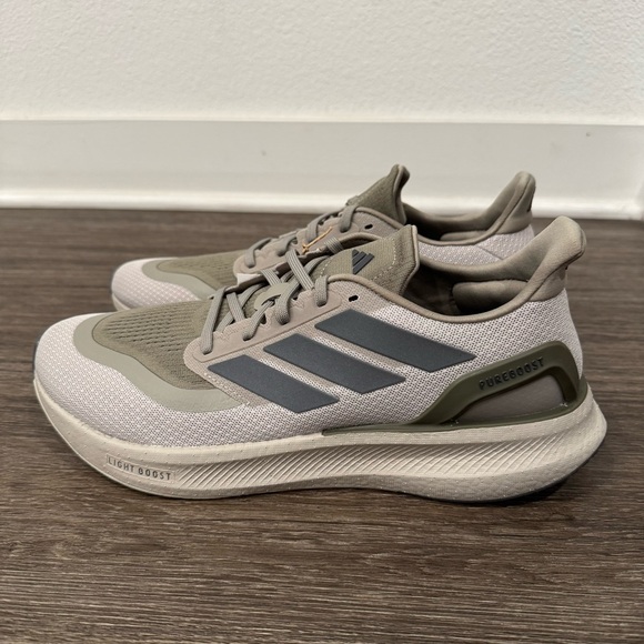 Adidas PureBoost 5 Men’s Running Shoes Sz 10.5 11